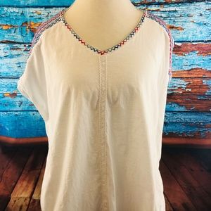 Kate Park White Aztec Embroidery Plus 2x Shirt